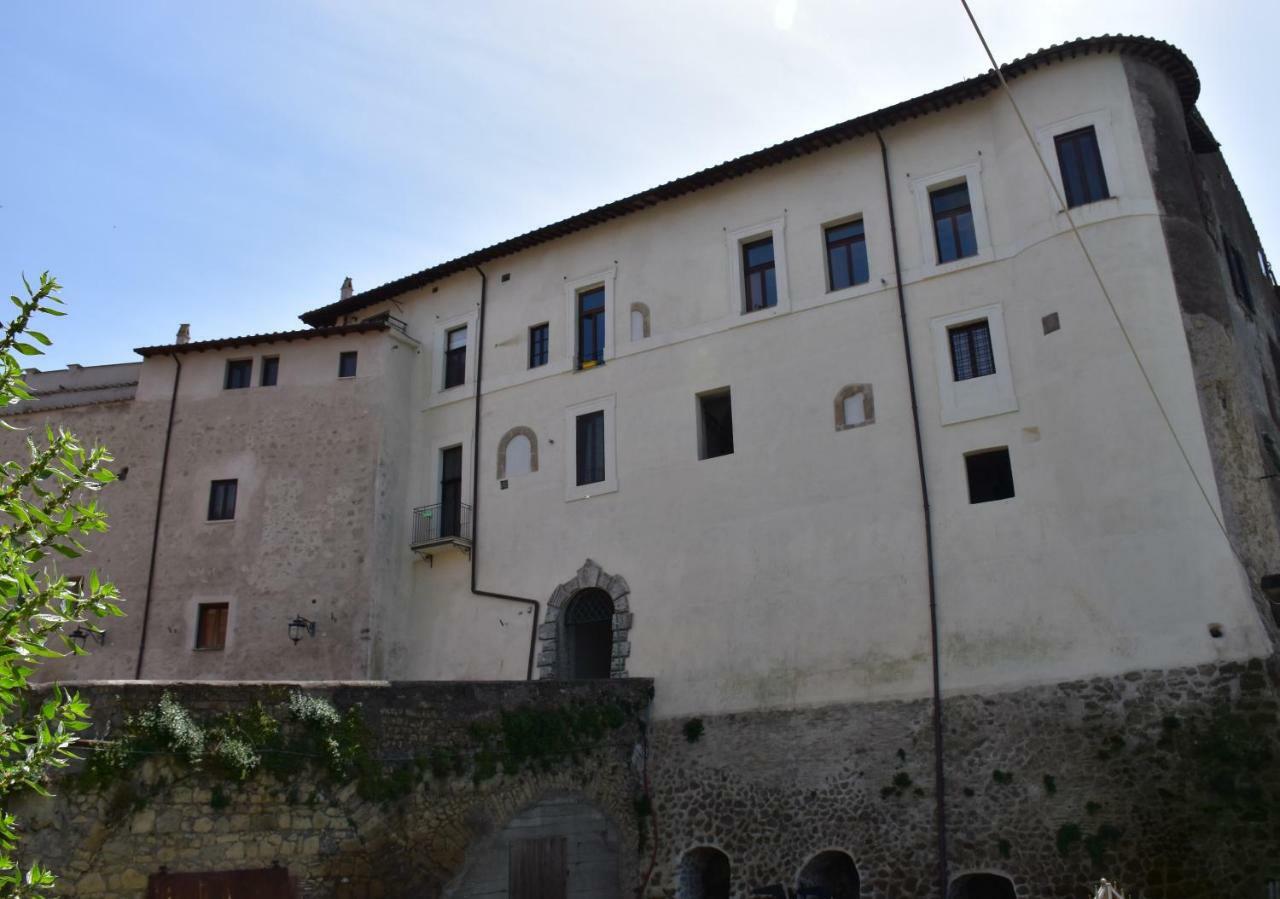 Апартаменты Al Castello Di Leprignano Capena Экстерьер фото